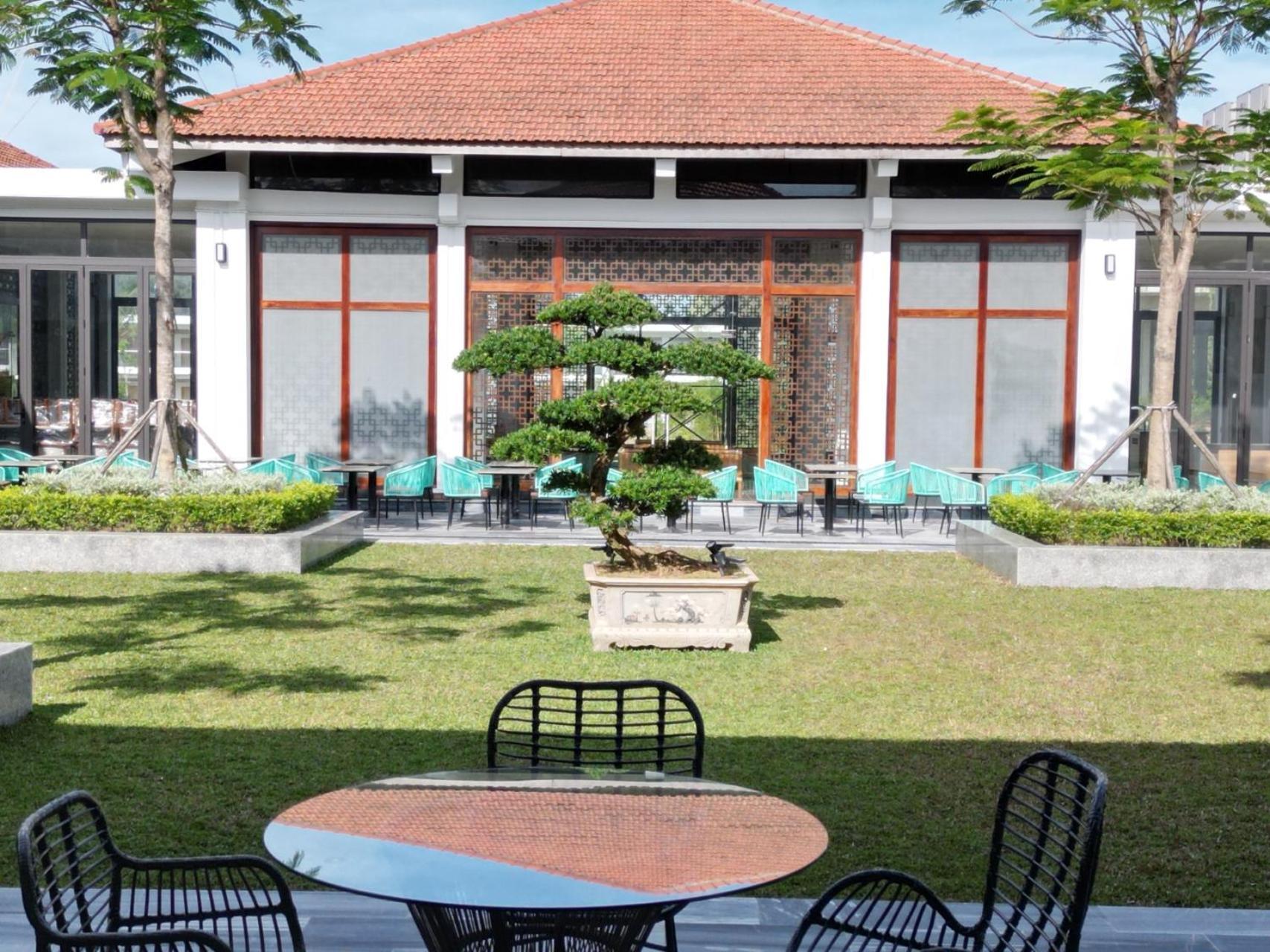 Sbh Gloria Hue Hotel Екстериор снимка